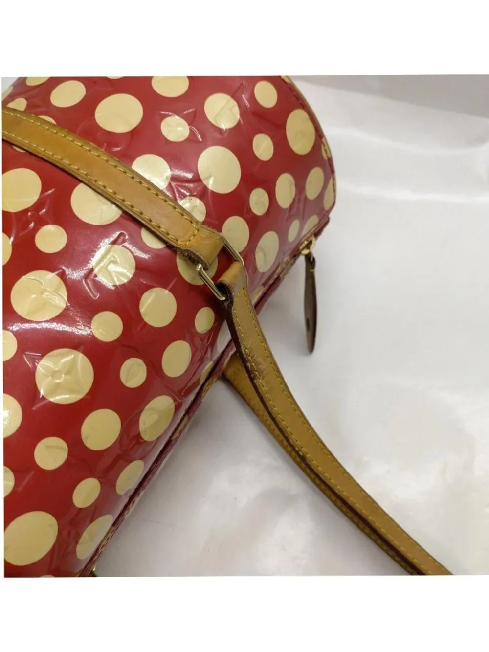 Authentic Louis Vuitton x Yayoi Kusama Papillon Monogram Dots Red Shoulder Bag